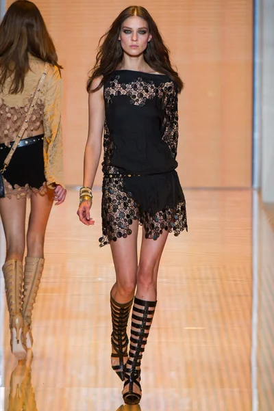 Look 5